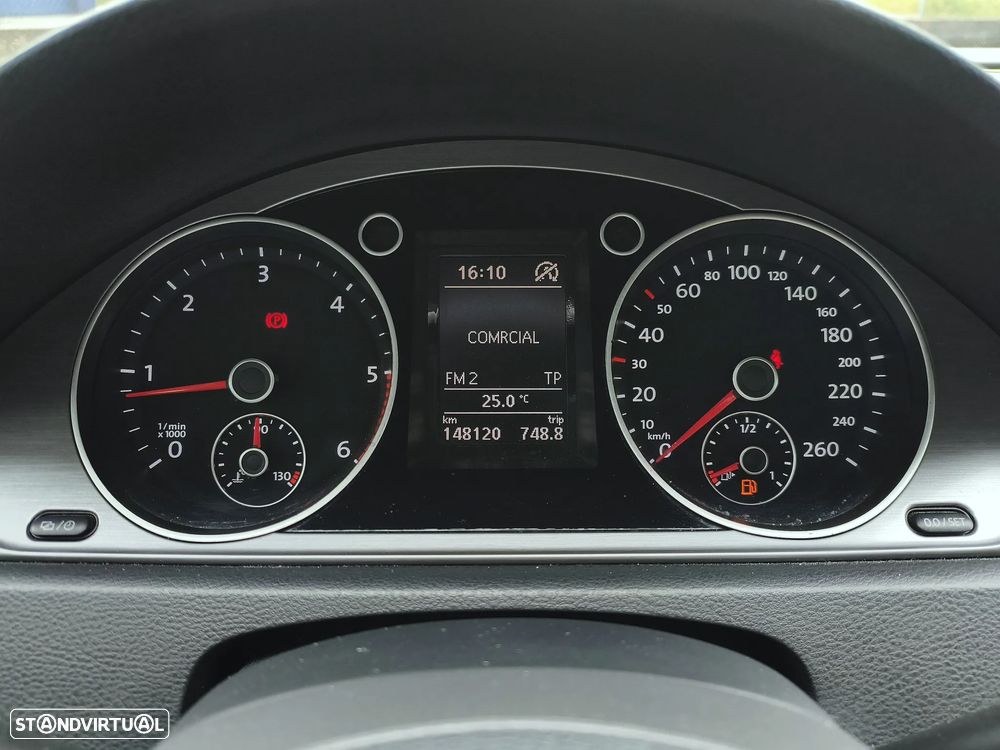VW Passat Variant 1.6 TDI BlueMotion - 10