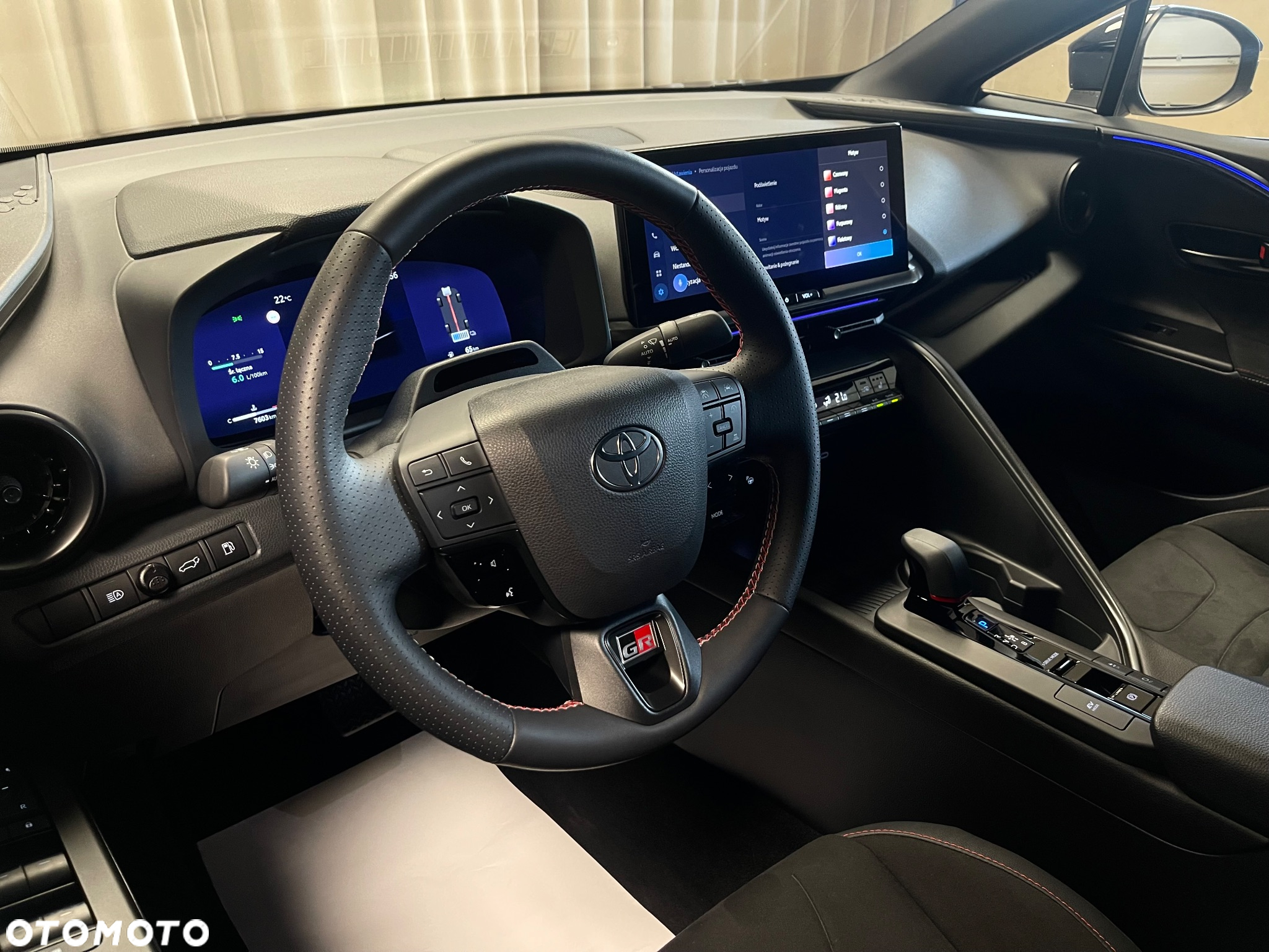 Toyota C-HR - 7