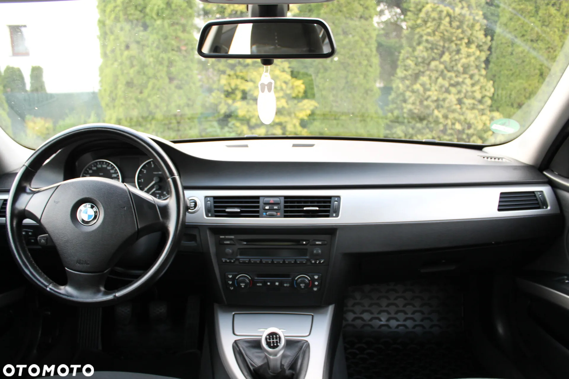 BMW Seria 3 320i - 13
