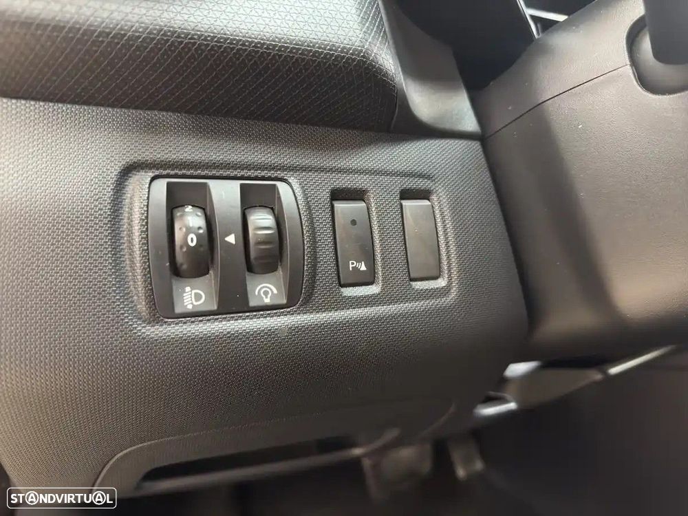 Renault Clio 1.5 dCi Dynamique S EDC - 18