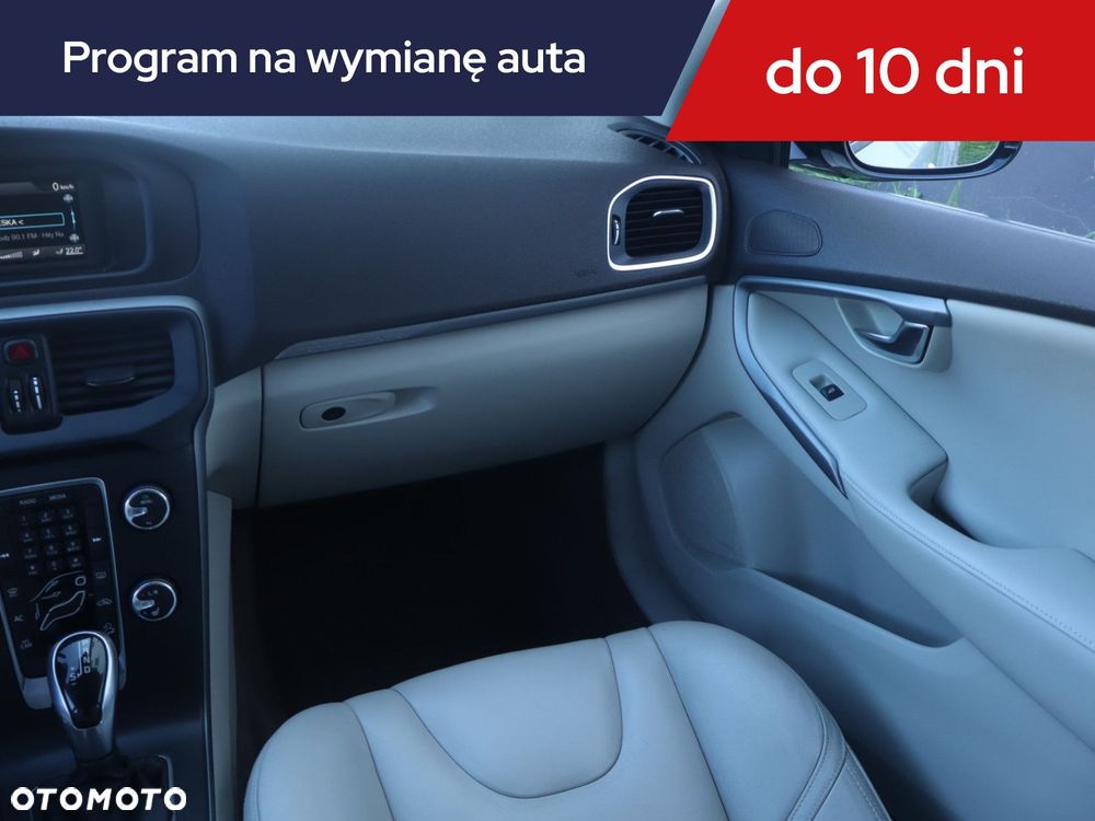 Volvo V40 - 10