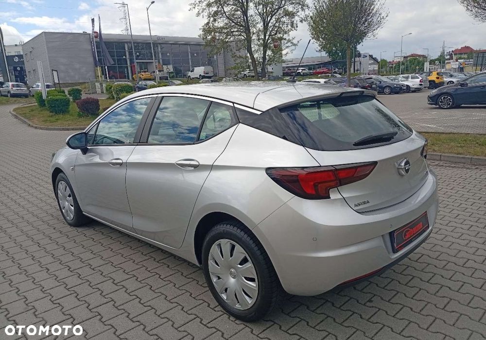 Opel Astra - 10