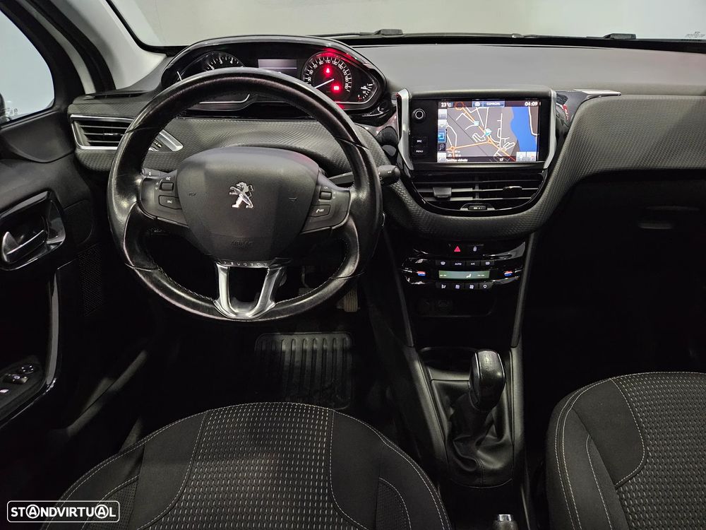 Peugeot 208 1.2 PureTech Allure - 7
