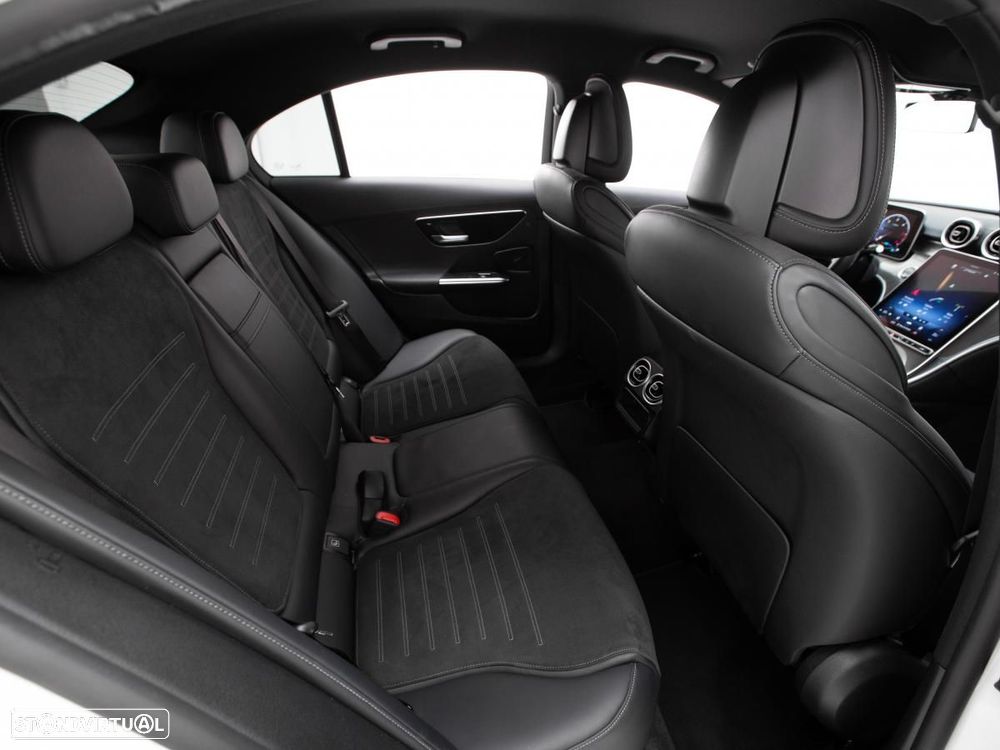 Mercedes-Benz C 300 d AMG Line - 12