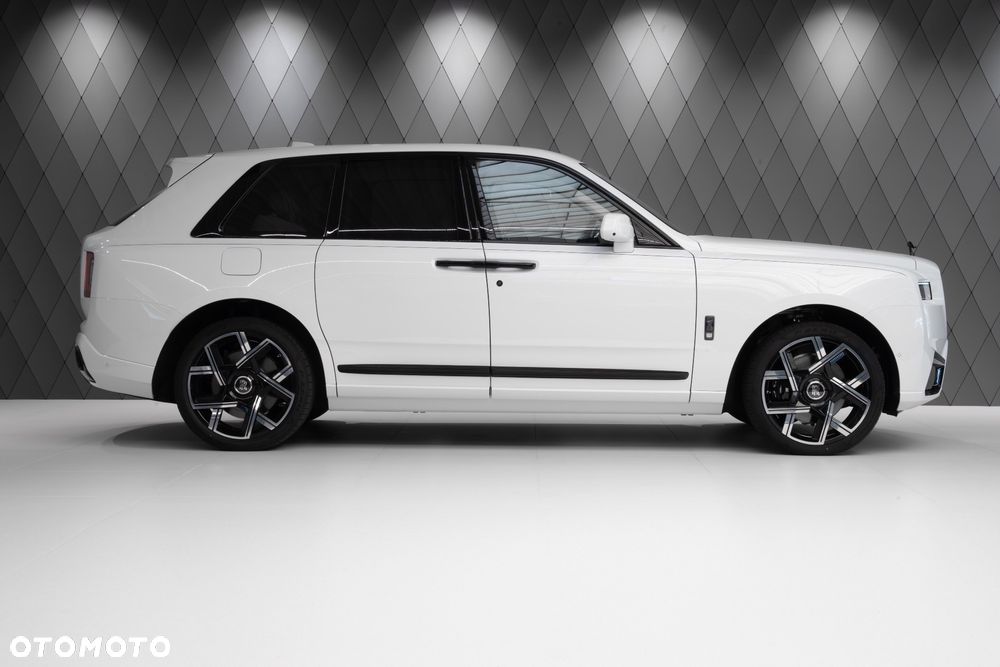 Rolls-Royce Cullinan Series II Black Badge - 2