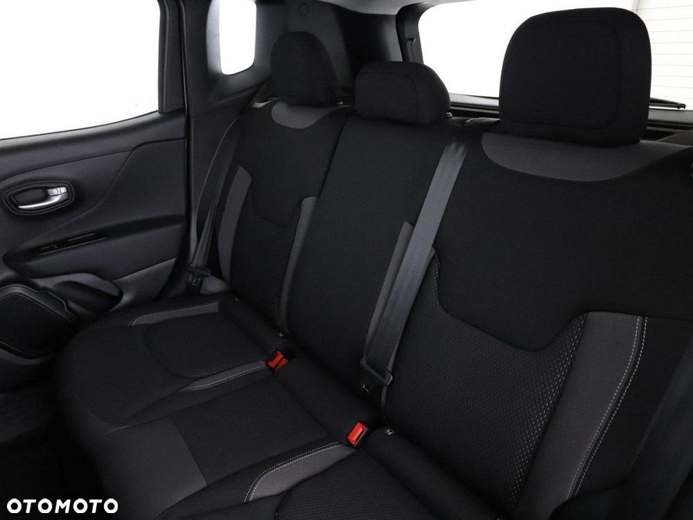 Jeep Renegade - 18