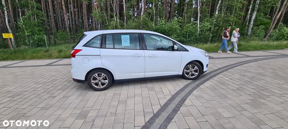 Ford Grand C-MAX - 16