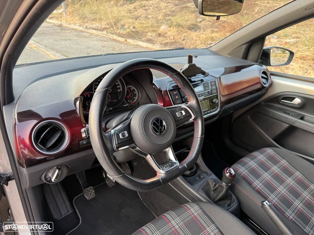 VW Up! GTI - 30