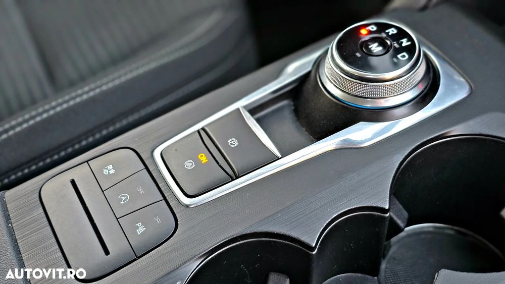 Ford Kuga 2.0 EcoBlue 4x4 Aut. TITANIUM - 30