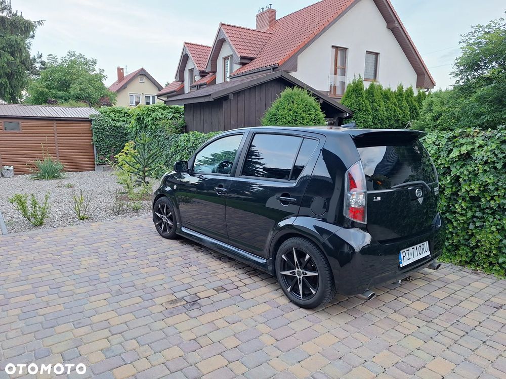 Daihatsu Sirion 1.3 - 9