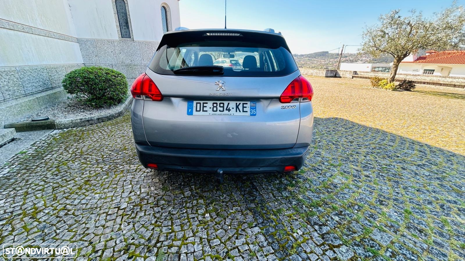 Peugeot 2008 1.2 PureTech Allure - 5