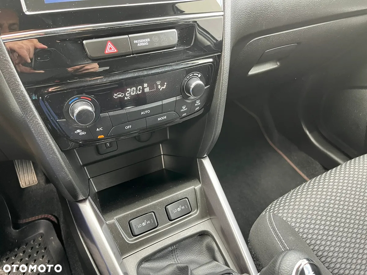 Suzuki Vitara 1.4 Boosterjet SHVS Premium 4WD - 15