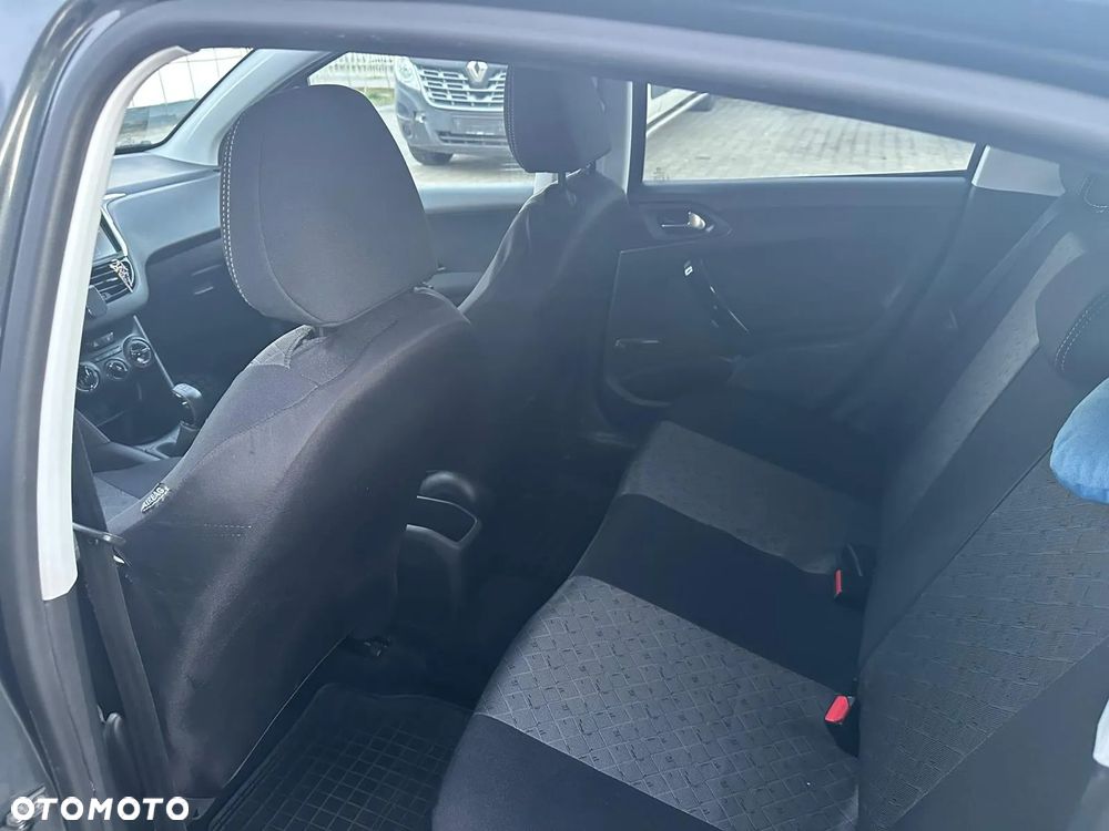 Peugeot 208 1.2 PureTech Allure - 5