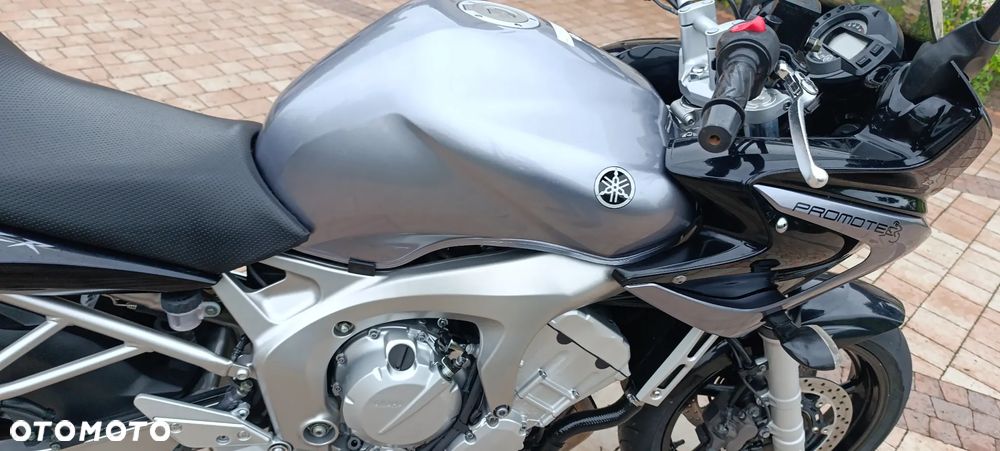 Yamaha FZ6 - 21