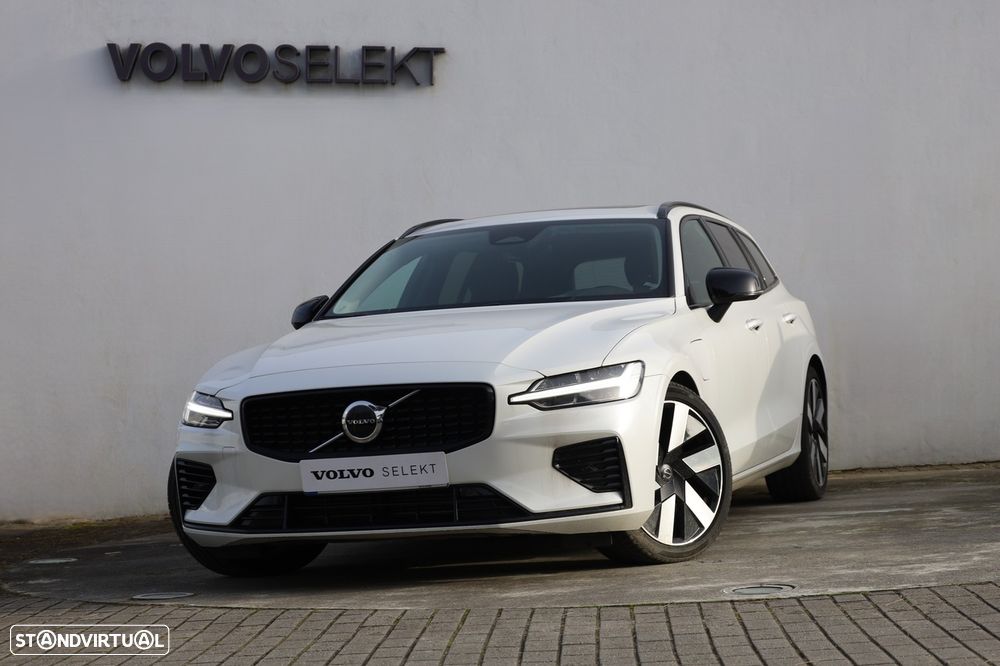 Volvo V60 2.0 T6 AWD TE Plus Dark - 26