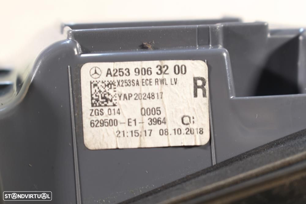 Farolim Direito Mercedes-Benz Glc (X253)  A2539063200 / 629500E13964 - 8