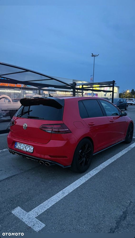 Volkswagen Golf - 38