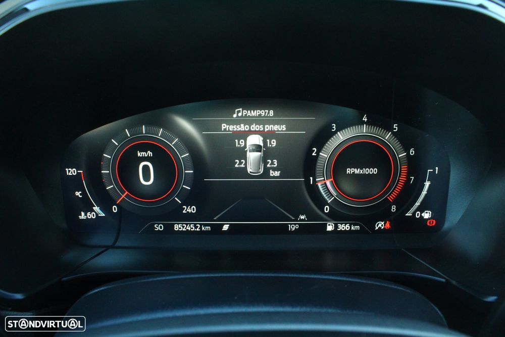 Ford Kuga 1.5 EcoBoost ST-LINE - 16