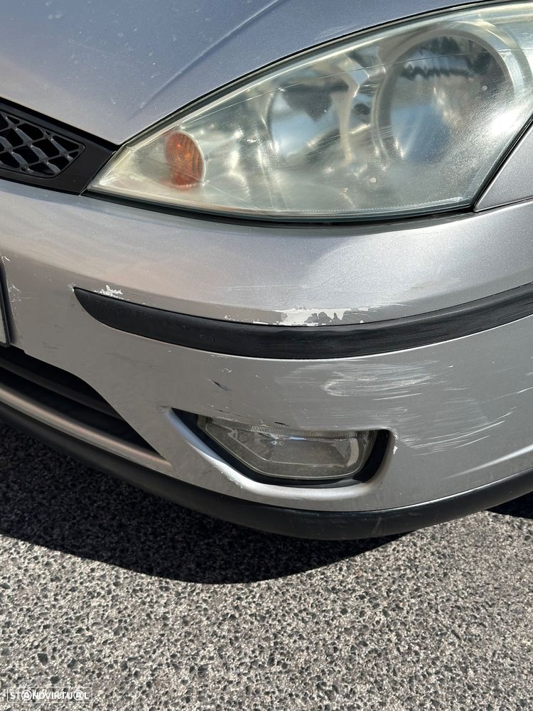 Ford Focus 1.8 TDCi Ghia - 11