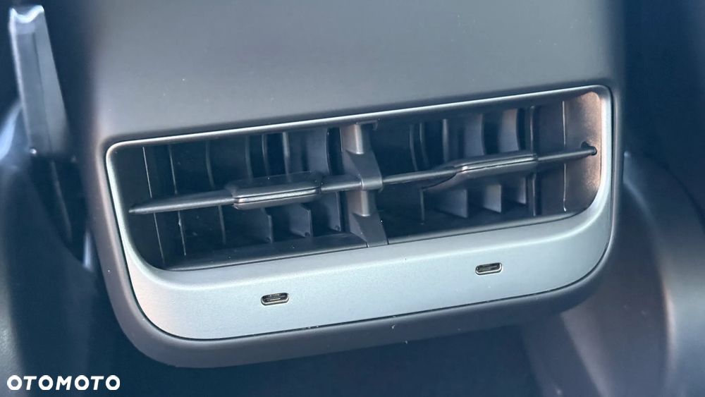 Tesla Model 3 Langstreckenbatterie Allradantrieb Dual Motor - 25