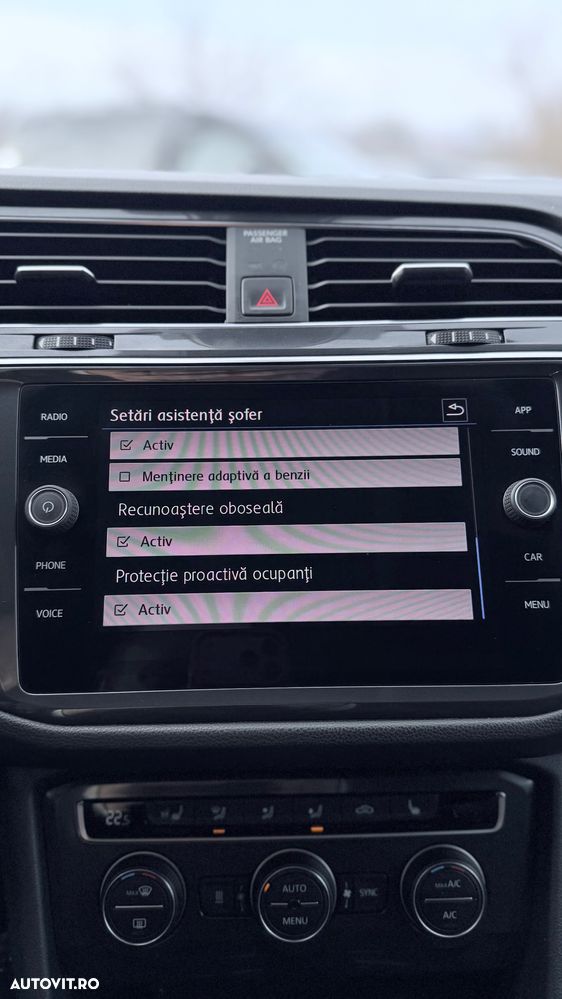 Volkswagen Tiguan - 9