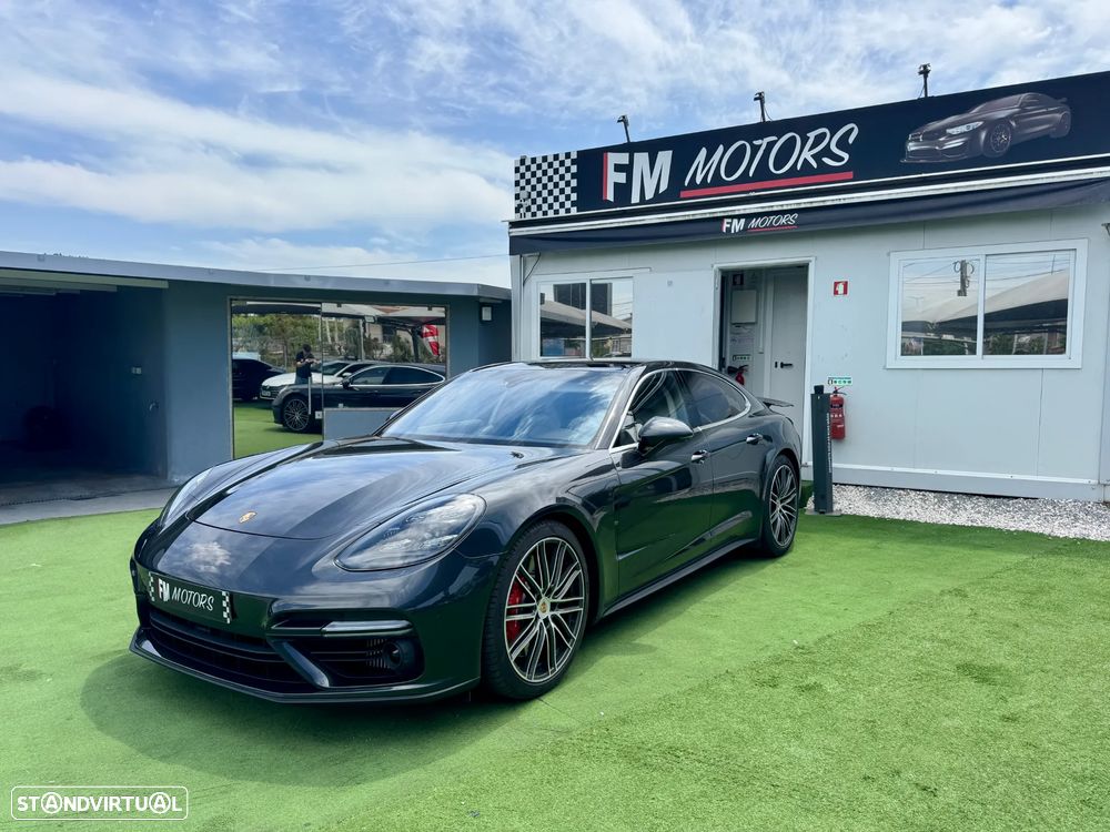 Porsche Panamera Turbo - 2