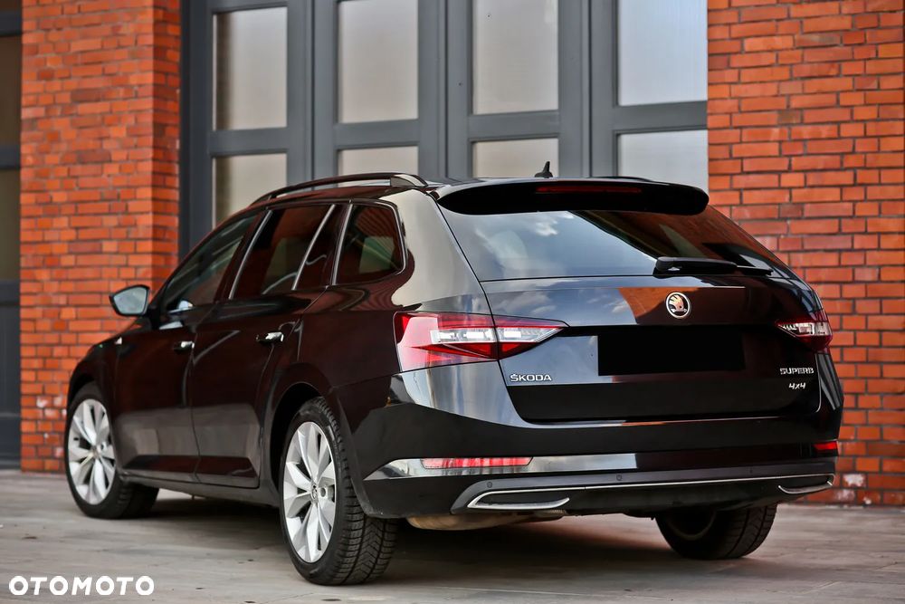 Skoda Superb 2.0 TDI 4x4 DSG Sportline - 13