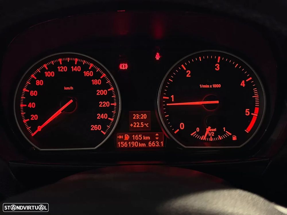 BMW 120 d Pack M — fotografia 14