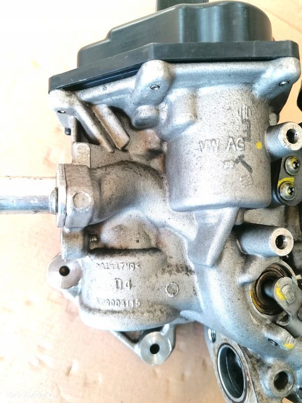 TRANSPORTER T5 2.0TDI CHŁODNICA SPALIN Zawór EGR - 6