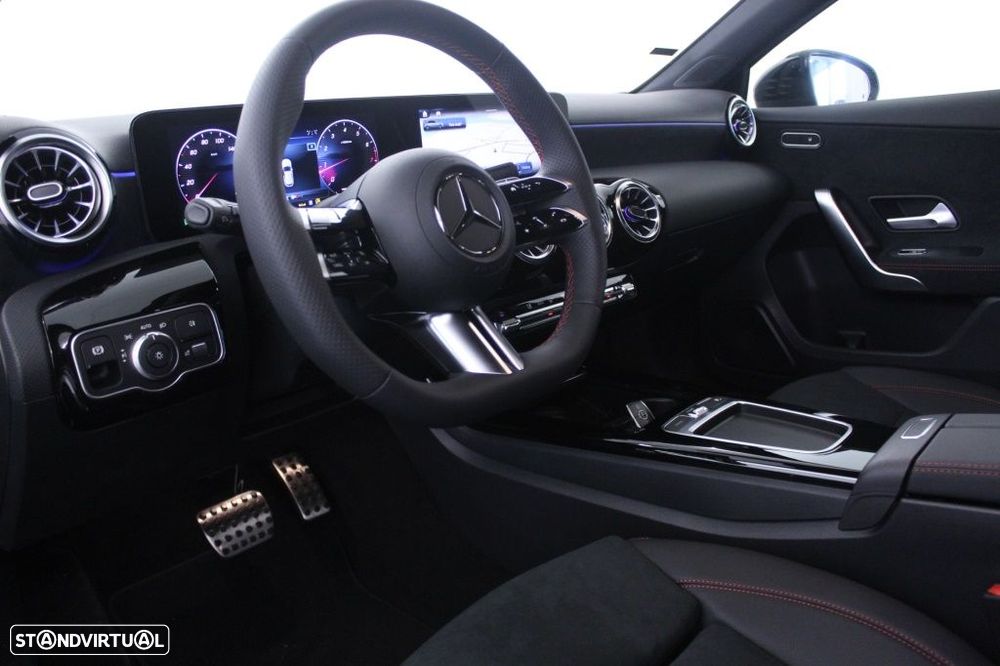 Mercedes-Benz A 200 AMG Line Aut. - 21