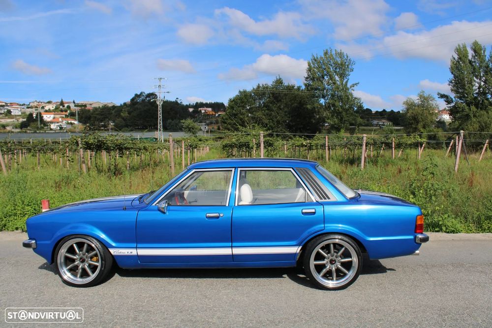 Ford Cortina - 12