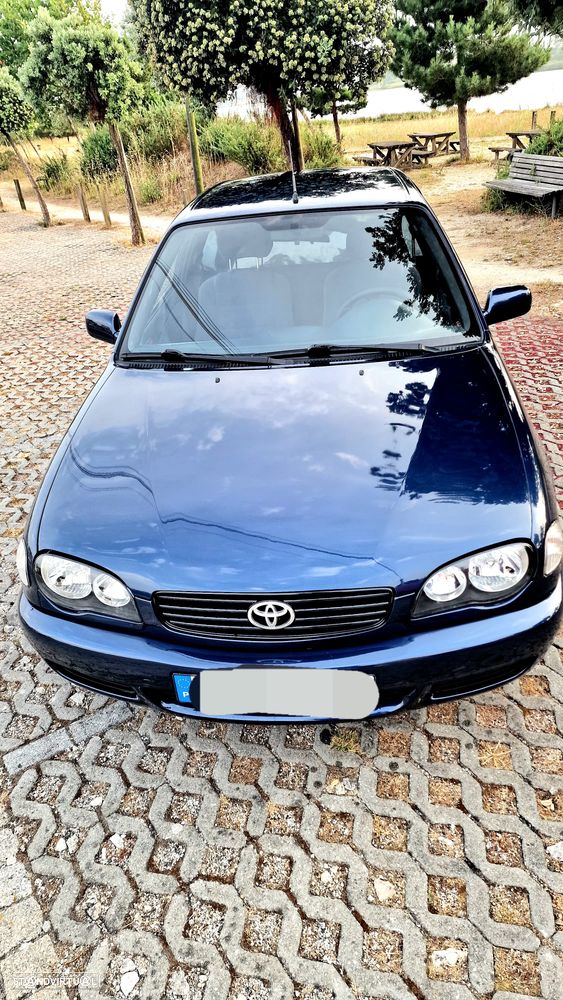 Toyota Corolla - 2