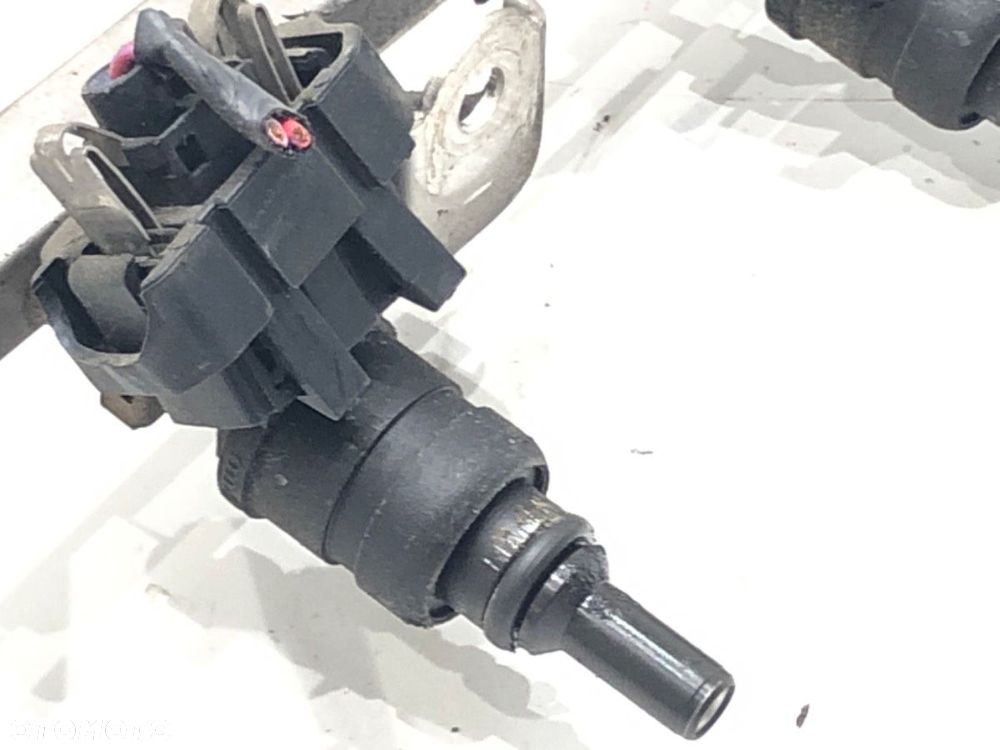 LISTWA WTRYSKOWA - 60.00 PLN - AUDI A3 (8L1) 1996 - 2006 1.8 92 kW [125 KM] benzyna 1996 - 2003 - 3