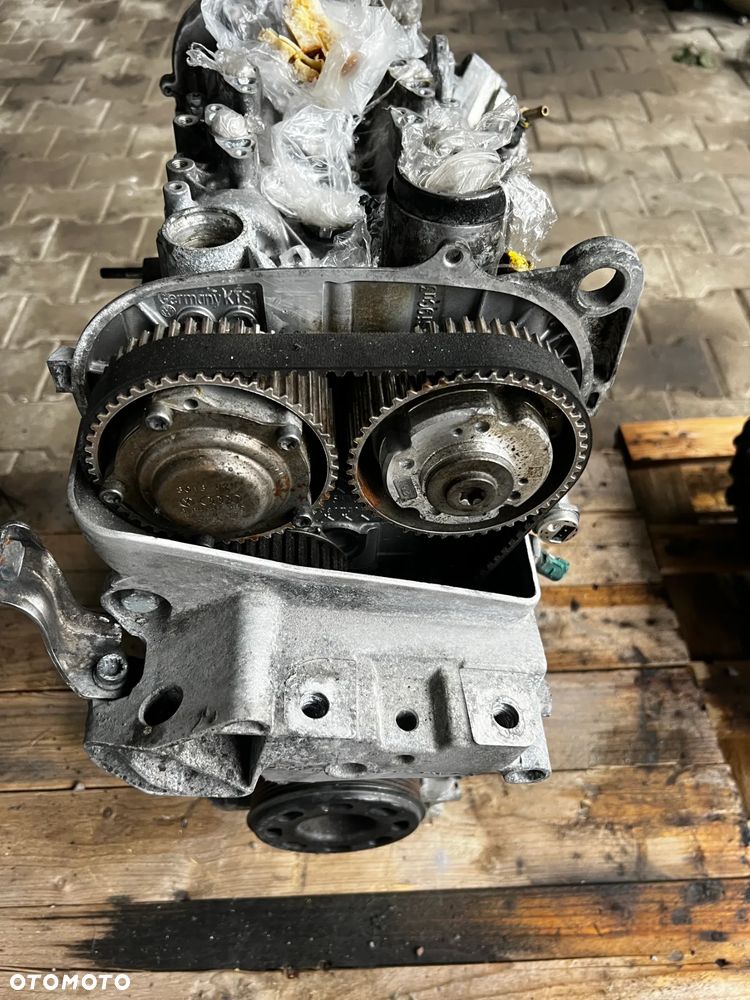 SKODA OCTAVIA III AUDI SŁUPEK 1.4 TSI  04E103023AK - 3