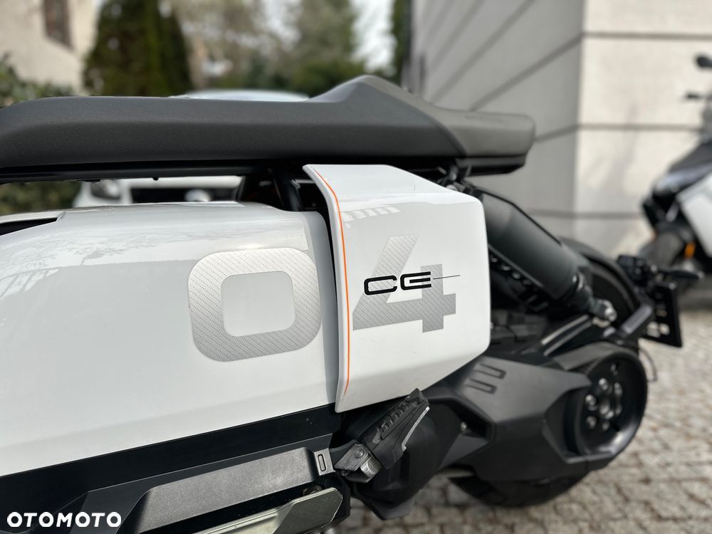BMW CE 04 - 7