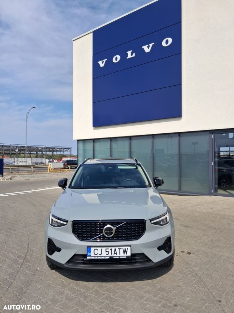 Volvo XC 40 B4 AT FWD MHEV Plus Dark - 4