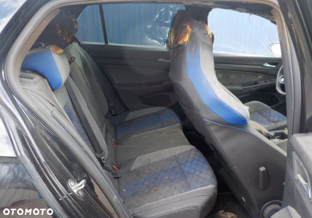 Volkswagen Golf - 17