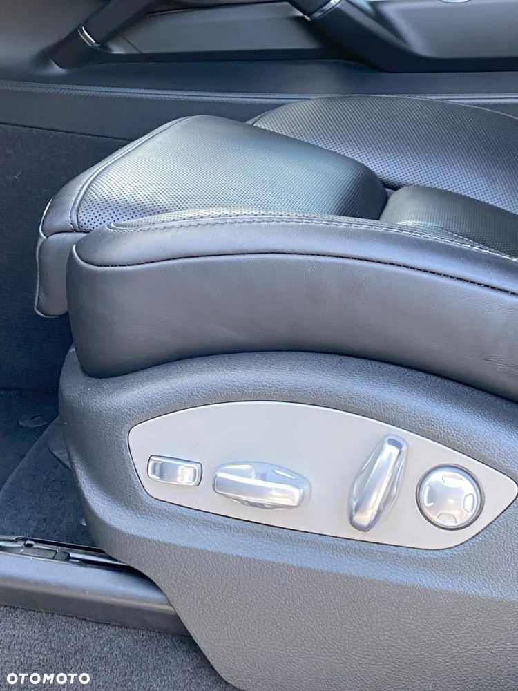 Porsche Cayenne Diesel Platinum Edition - 13