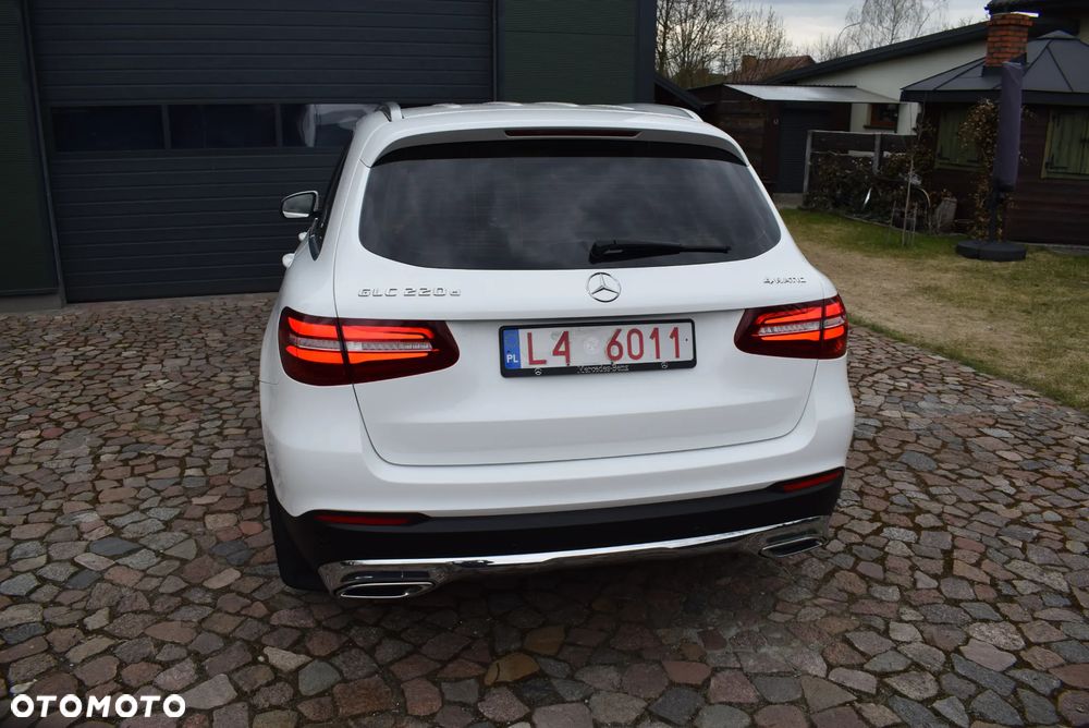 Mercedes-Benz GLC - 13