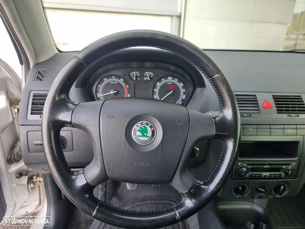 Skoda Fabia Break 1.2 Active - 11