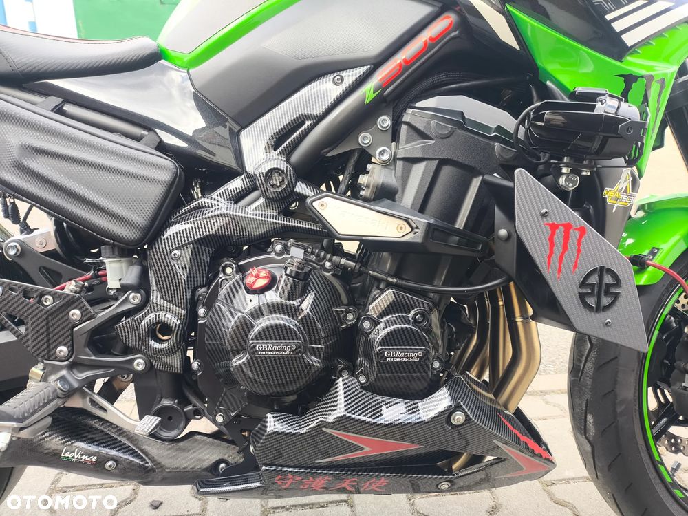 Kawasaki Z 900 - 14
