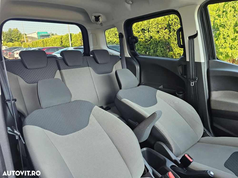 Ford Tourneo Courier 1.0 EcoBoost Titanium - 18