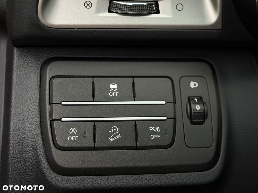 SsangYong/KGM Tivoli 1.6 Sapphire - 26