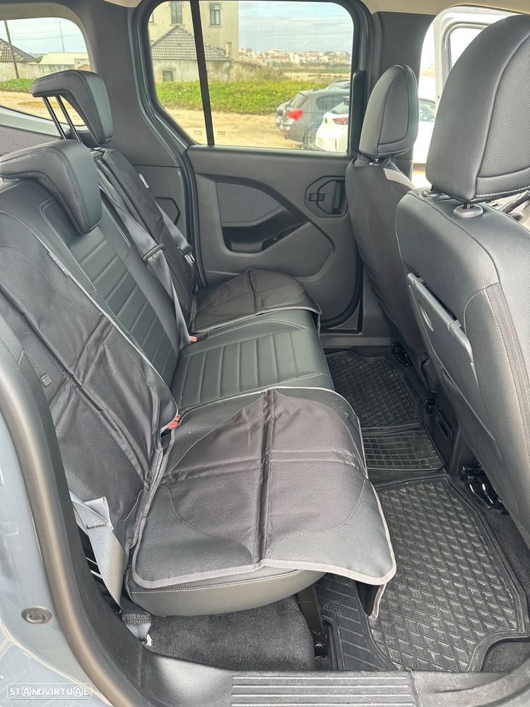 Mercedes-Benz T 180 - 17