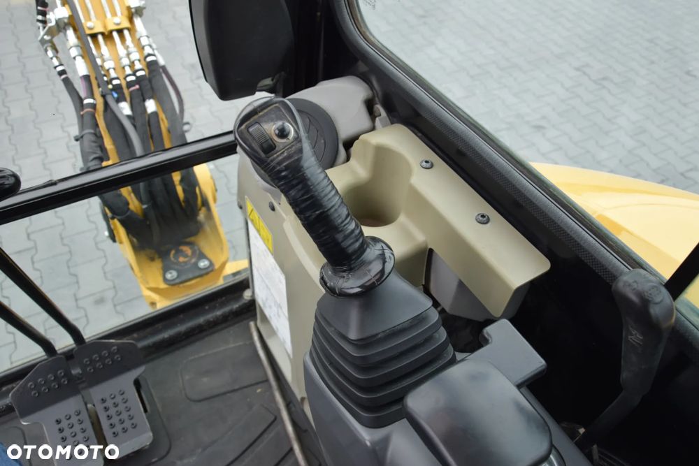 Caterpillar 303E / MINI KOPARKA / GĄSIENICE / 3374 MTH / DODATKOWY OSPRZĘT / SPROWADZONA - 31