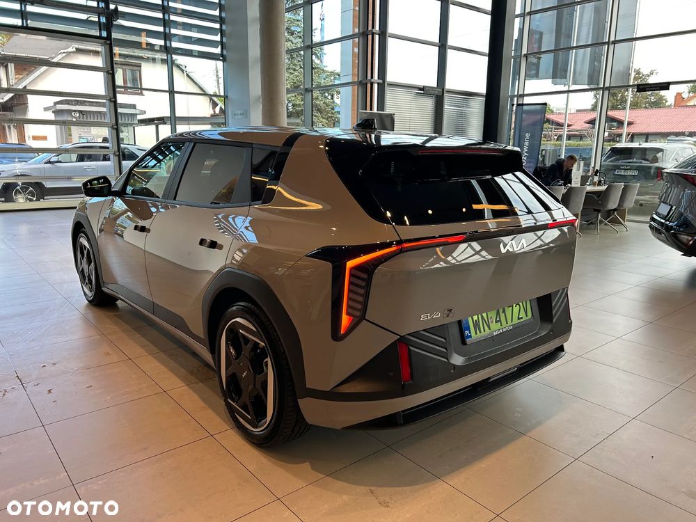 Kia EV4 - 5