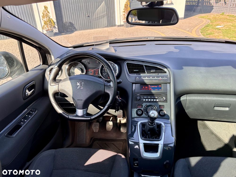 Peugeot 5008 - 23