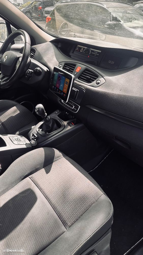 Renault Grand Scénic 1.5 dCi Luxe 7L - 11