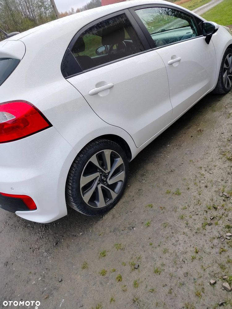 Kia Rio 1.1 CRDI Attract - 9