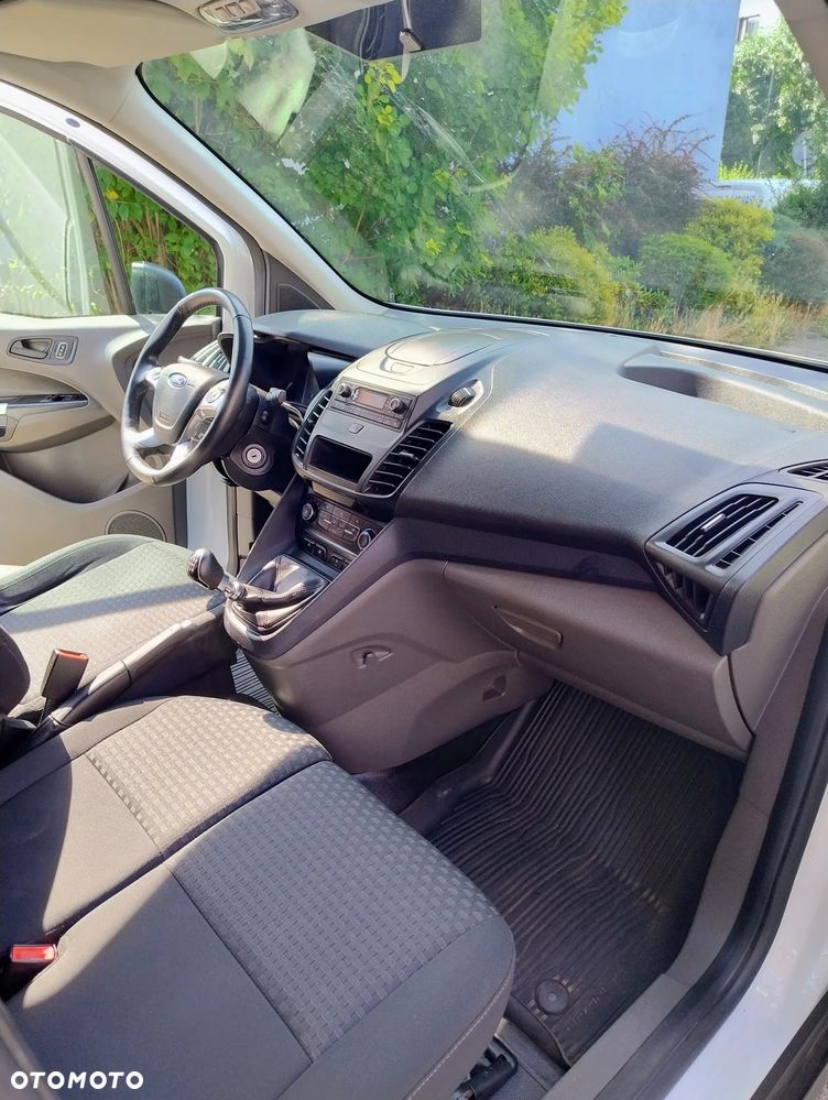 Ford Transit Connect - 10